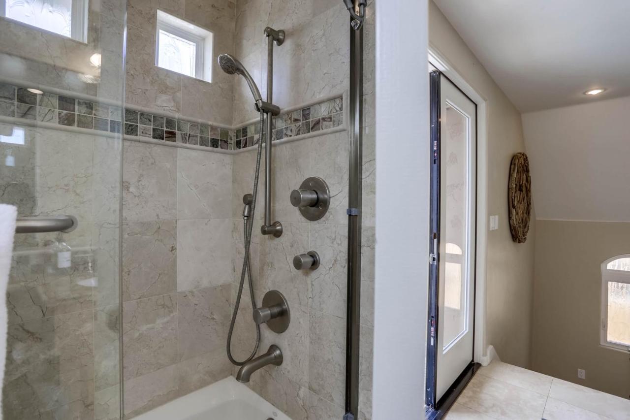 Stunning Ocean View Home W Rooftop Terrace, Firepit, Fast Wifi, Ac & Parking! Сан Диего Екстериор снимка